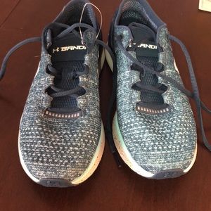 Women’s Under Armour shoes. Size 8. Brand new